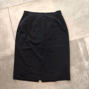Kasper & Company Black Mid-length Skirt